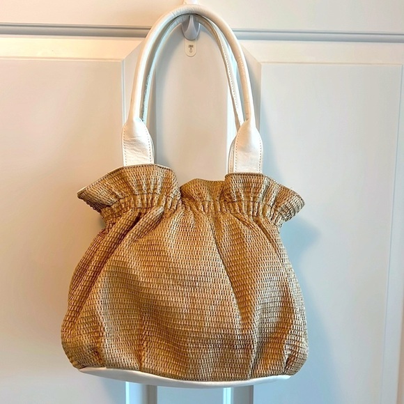 Bueno Hobo Straw Shoulder Bag - Picture 2 of 14